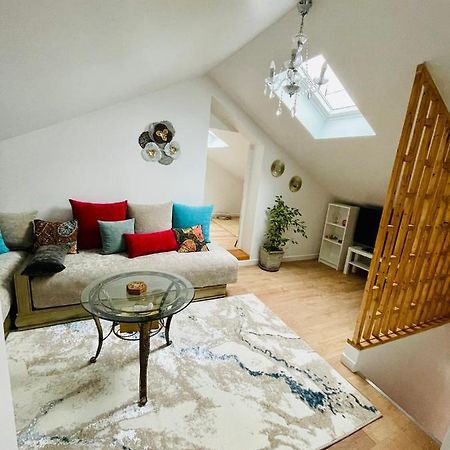 Appartement Charmant Et Lumineux Вильжюиф Экстерьер фото